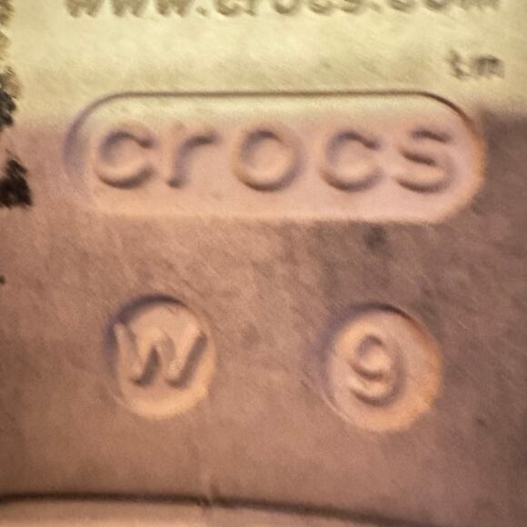 Crocs Snakeskin Adjustable platform Sandals in great condition SZ 9 - Picture 7 of 8